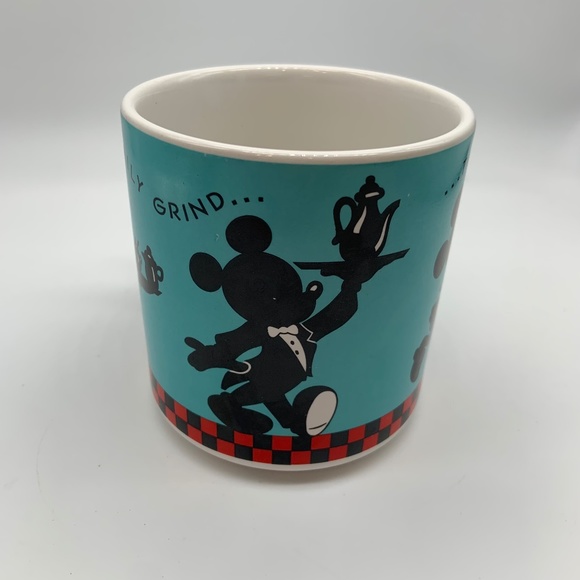 Gibson Disney Mickey & Minnie Mouse 'The Daily Grind' Ceramic Coffee Mug - Picture 4 of 14